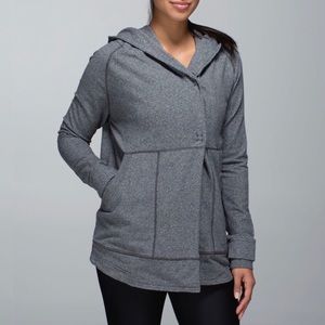 LULULEMON Find Your Centre Wrap